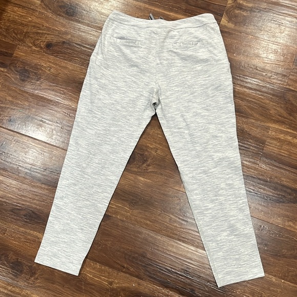 Lululemon | Joggers - Picture 4 of 7